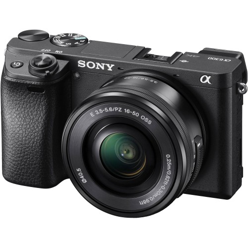 Dünyanın en hızlı AF (otomatik fokus) hızına sahip, Sony’nin yeni aynasız modeli a6300 piyasaya çıktı.